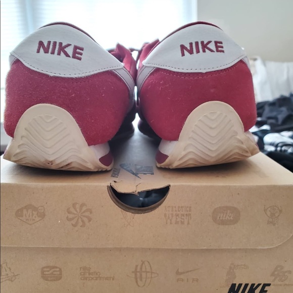 Size 11 Nike Oceania - Picture 3 of 5